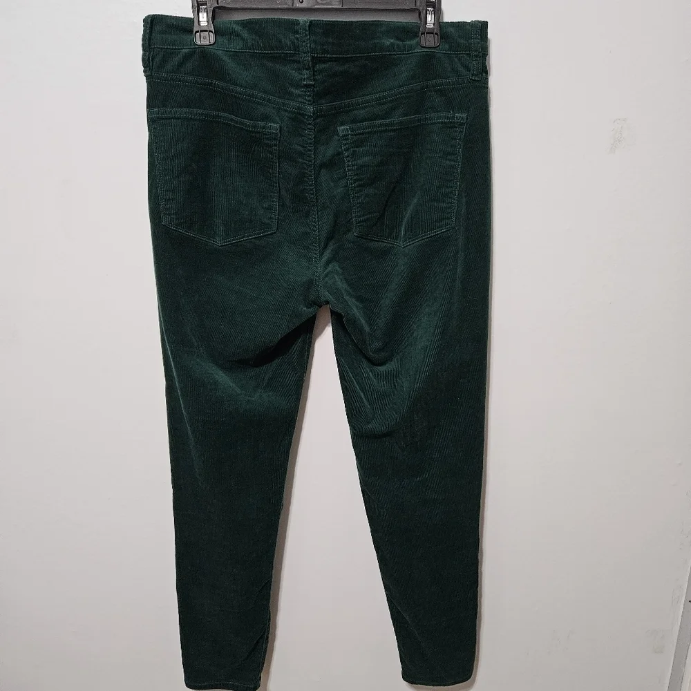 J. Crew City Fit Emerald Green Corduroy Pants Women’s Size 31 Stretch B16